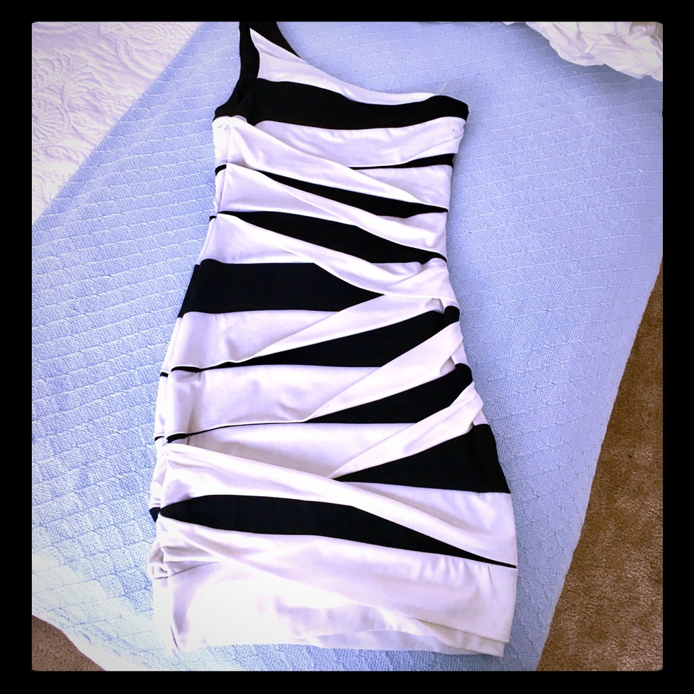 Emerald sundae one shoulder dress. Small. NWOT